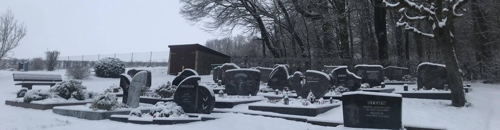 Friedhof im Schnee